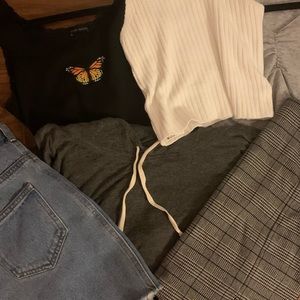 Brandy Melville Tops - SALE (4 items for 35) Brandy Melville Mystery Box Brandy Melville Tops - SALE (4 items for 35) Brandy Melville Mystery Box